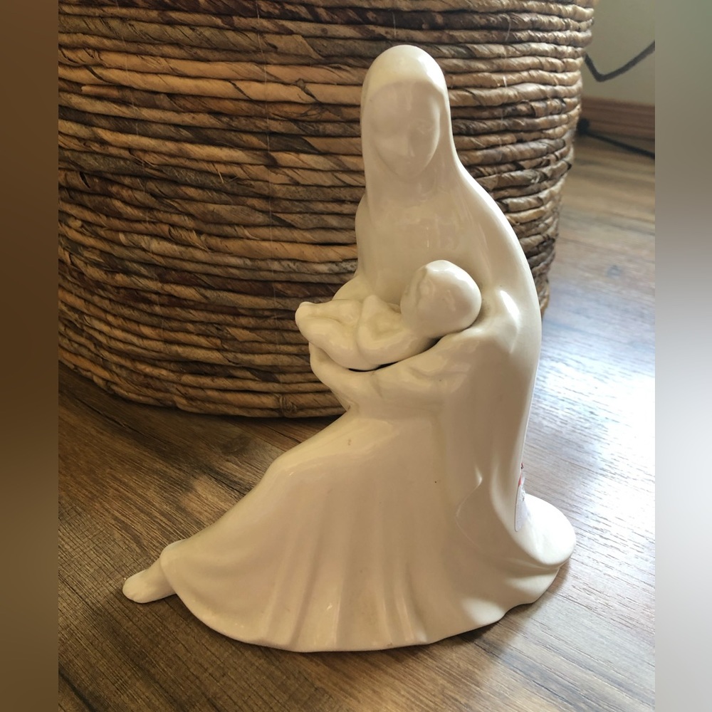 -SOLD- Blessed Virgin Mary Ceramic Figurine